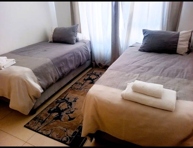 3 bed property for sale in ILLOVO BEACH